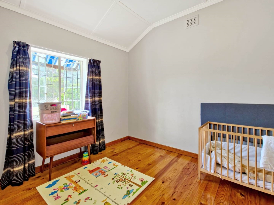 To Let 2 Bedroom Property for Rent in Vredehoek Western Cape